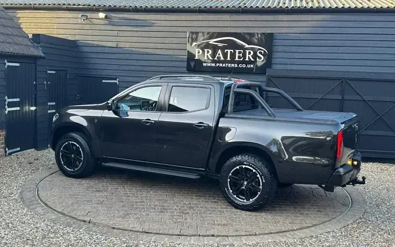 Used Mercedes X250 190 HP (139 kW) 2018 Black Pickup
