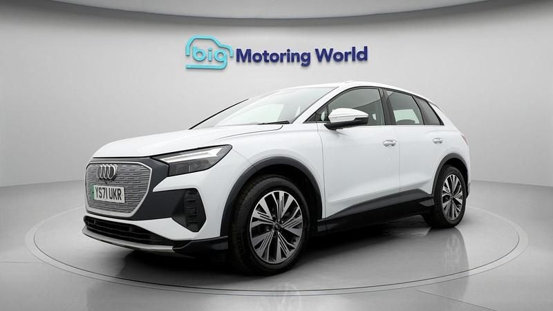 Used Audi Q4 e-tron Sport 150 kW (204 HP) 2022 White SUV