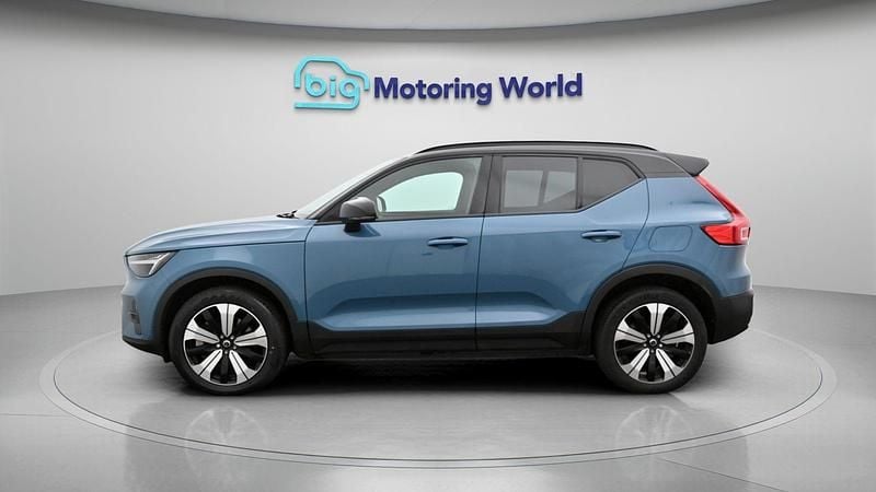 Used Volvo XC40 Plus 300 kW (408 HP) 2022 Blue SUV