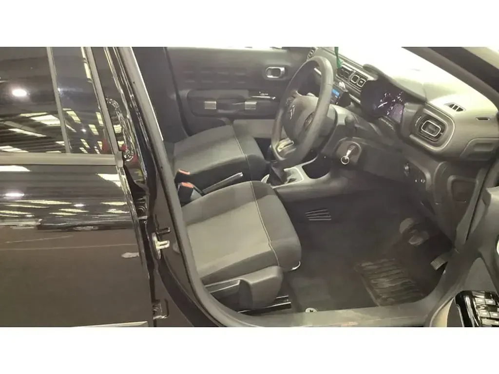 Used Citroën C3 PureTech 2023 Perla nera black metallic Hatchback