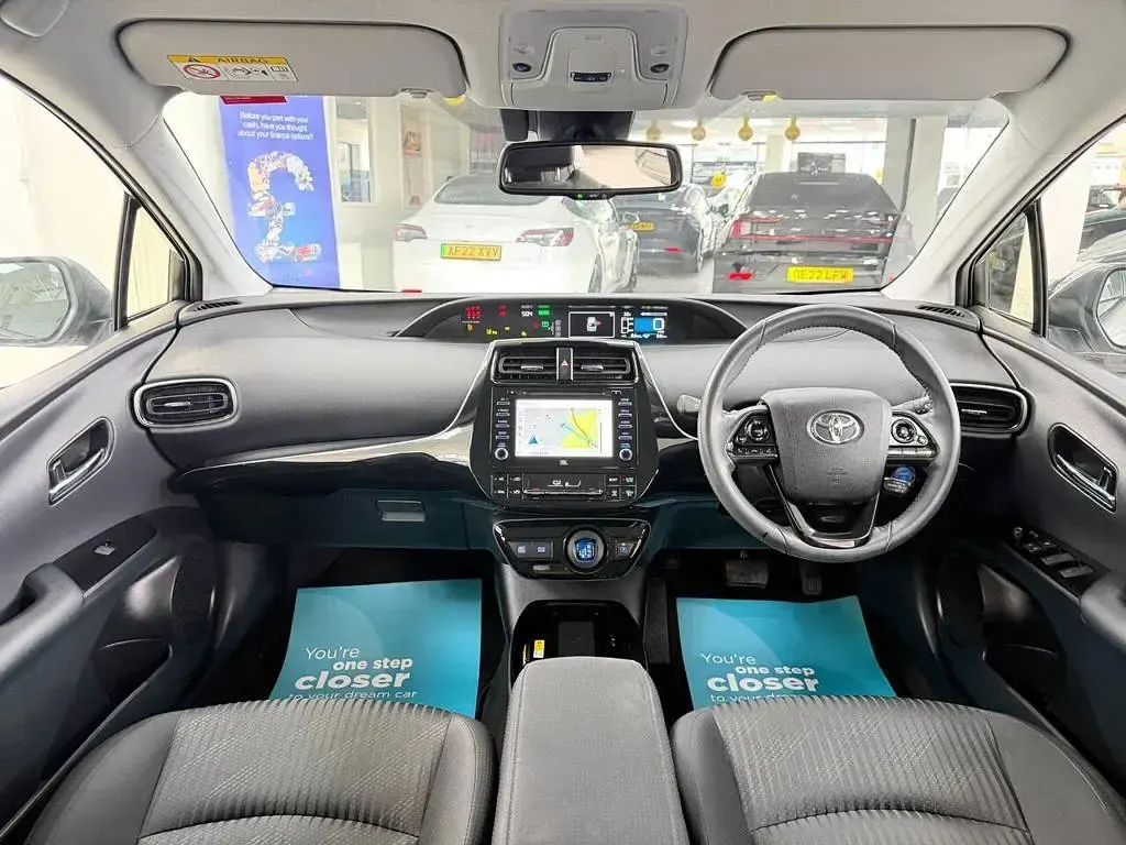 Used Toyota Prius Business Edition 122 HP (89 kW) 2019 Bronze Hatchback
