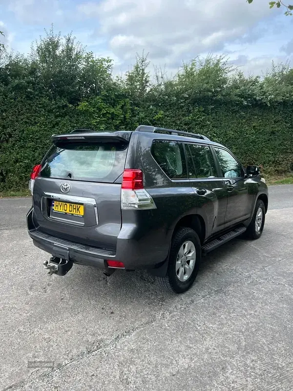 Used Toyota Land Cruiser 2010 Grey SUV