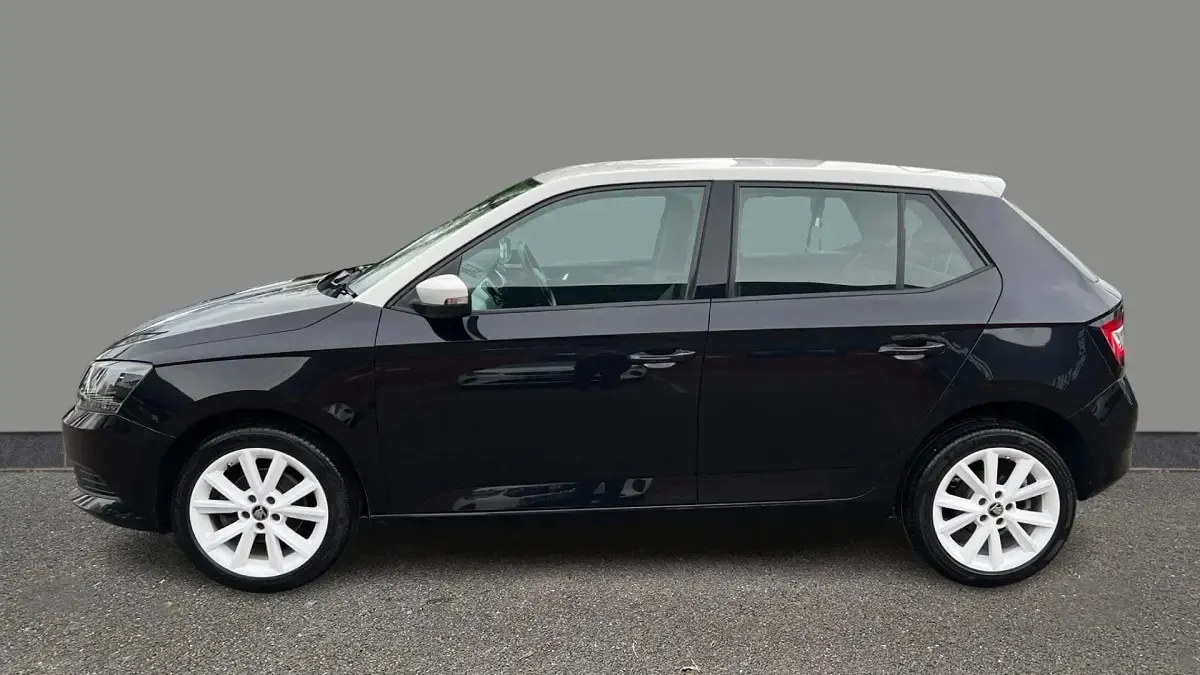 Usado Skoda Fabia Colour Edition 95 HP (69 kW) 2018 Preto Citadino