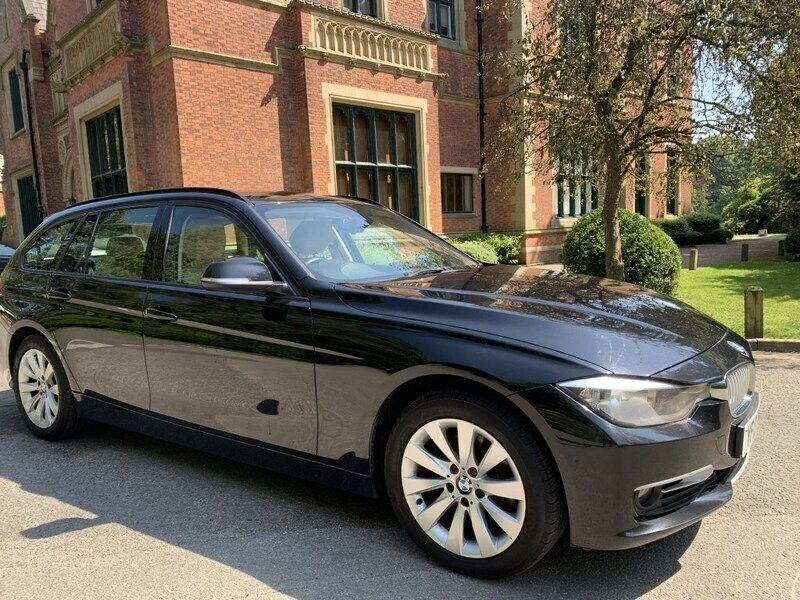 Black Used 2013 BMW 320 Estate | £6,981 (Fair price) - Image 1/4