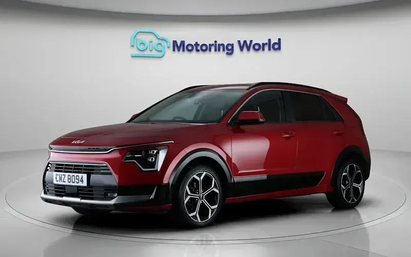 Used Kia Niro 141 HP (103 kW) 2023 Red SUV