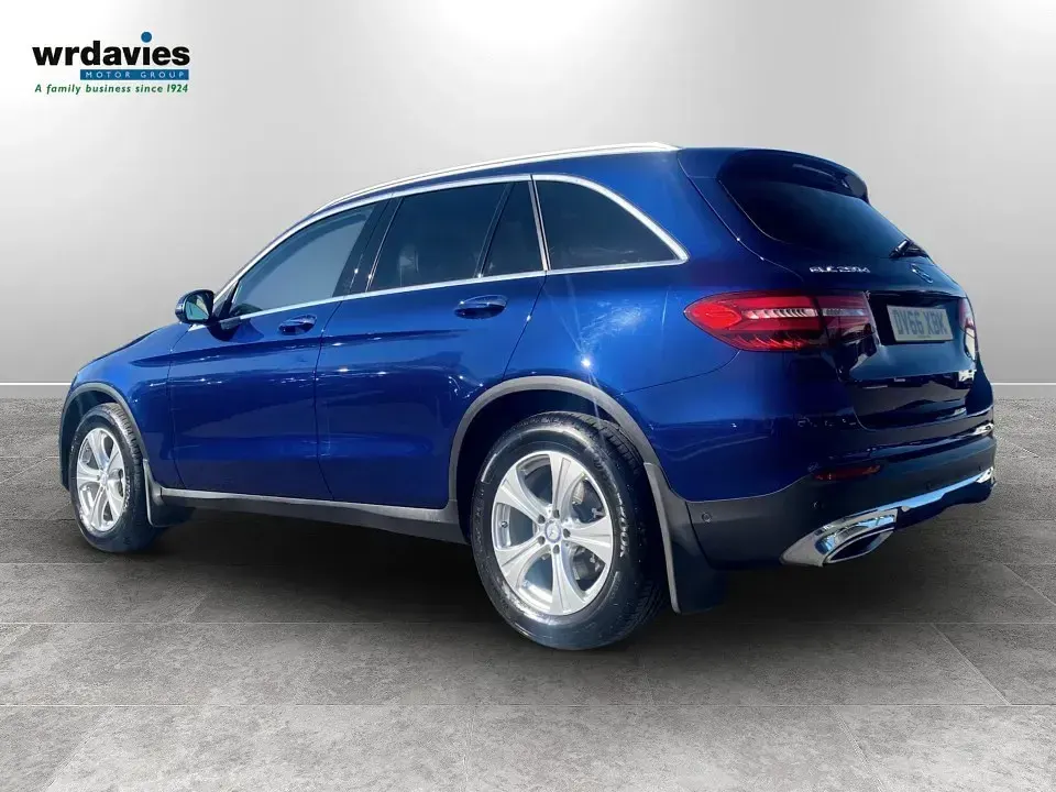 Usado Mercedes GLC250 Premium Plus 2016 Azul Carrinha