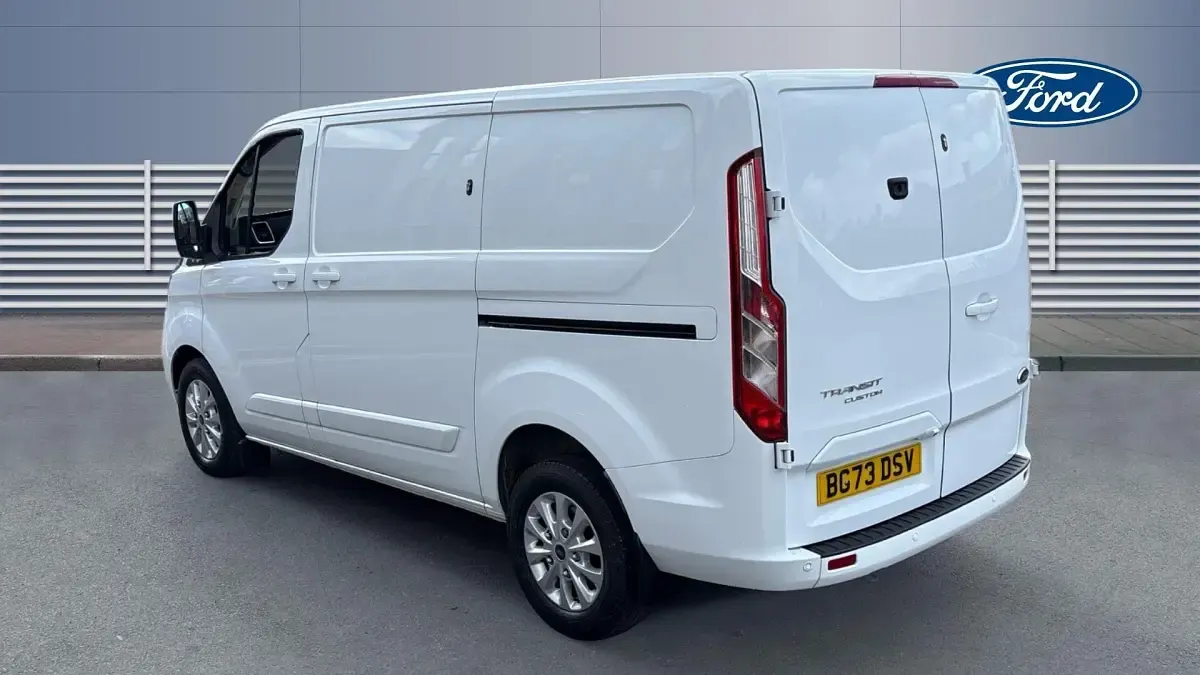 Usado Ford Transit Custom Limited 130 HP (95 kW) 2023 Van