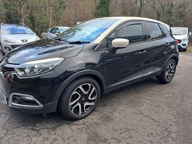 Black Used 2014 Renault Captur Dynamique SUV | £5,295 (Fair price) - Image 1/4