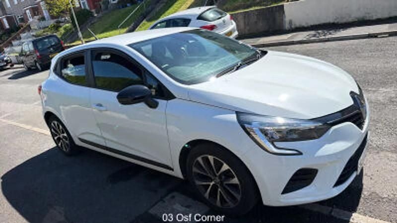 Used Renault Clio V Evolution 2022 White Hatchback