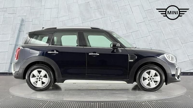 Usado Mini Cooper Countryman Classic 134 HP (98 kW) 2022 Preto SUV