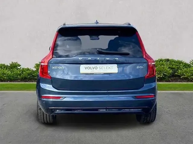Begagnad Volvo XC90 Ultra 250 HK (183 kW) 2024 Blå SUV