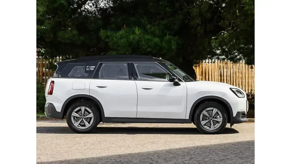 Used Mini Countryman Classic 218 HP (160 kW) 2025 White SUV
