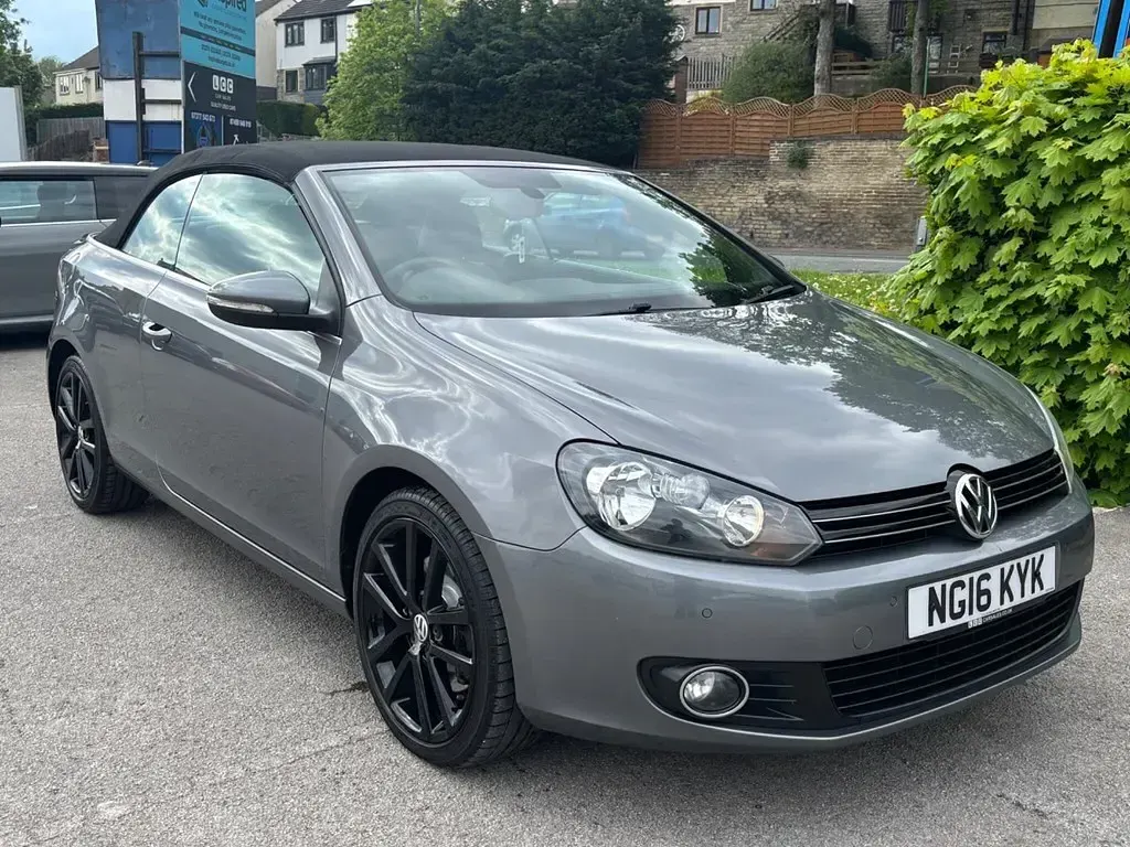 Usado VW Golf Cabriolet GT 140 HP (102 kW) 2016 Cinzento Cabrios