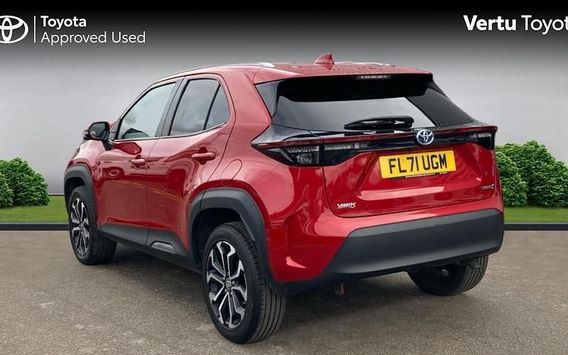 Used Toyota Yaris Hybrid Design 116 HP (85 kW) 2026 Estate