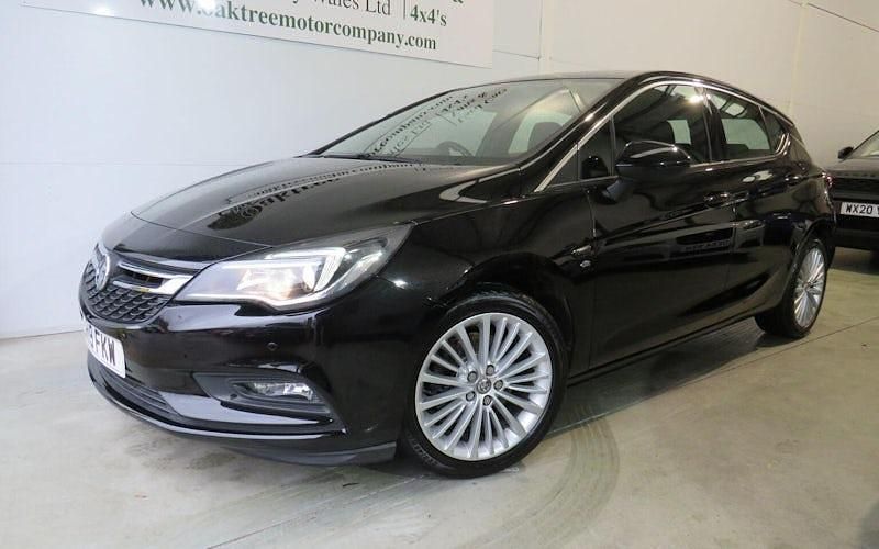 Black Used 2019 Vauxhall Astra Elite Hatchback | £9,995 (Fair price) - Image 1/4