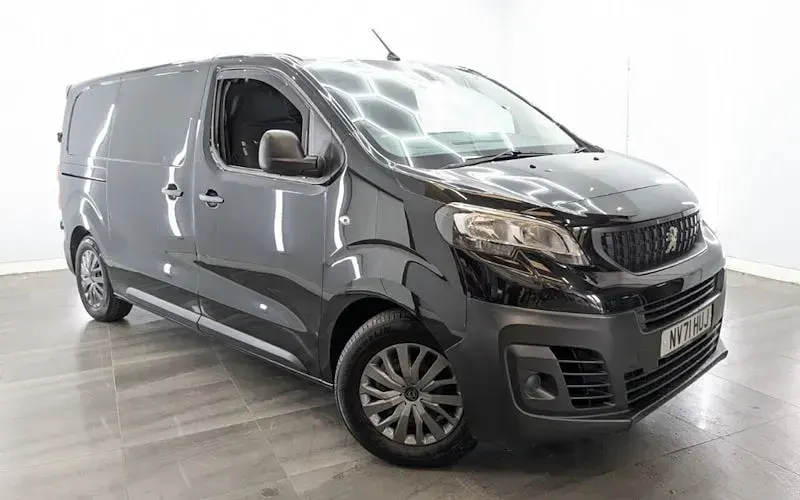 Used Peugeot Expert Premium 102 HP (75 kW) 2021 Van