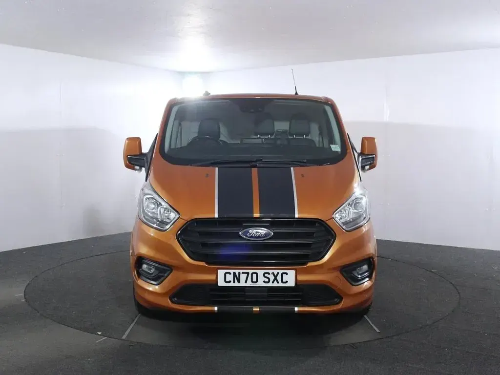 Used Ford Transit Custom Sport 185 HP (136 kW) 2020 Orange Van