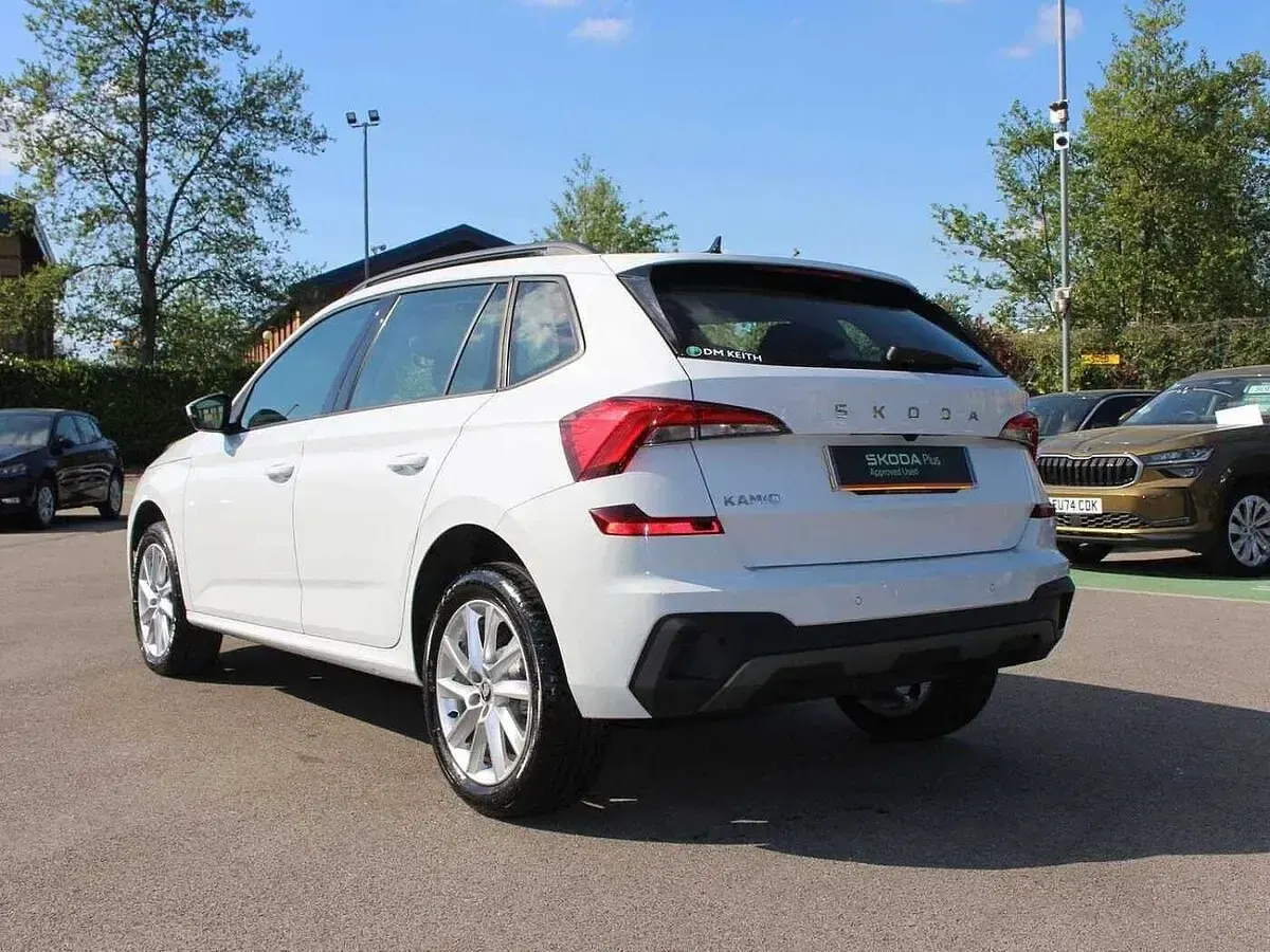Used Skoda Kamiq SE 70 HP (51 kW) 2025 White SUV