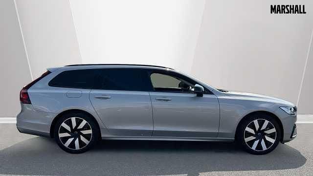 Used Volvo V90 Plus 350 HP (257 kW) 2024 Silver  Estate