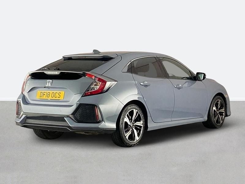 Begagnad Honda Civic SR 126 HK (92 kW) 2018 Grå Halvkombi