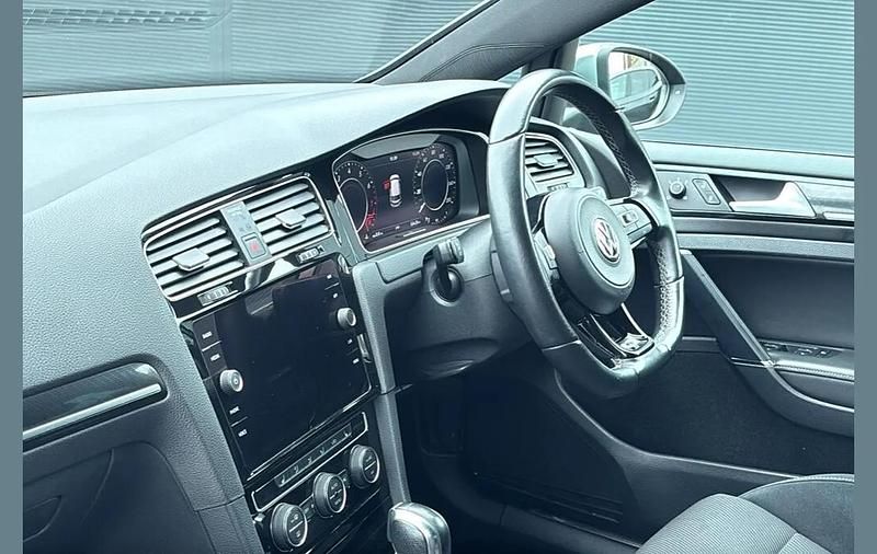 Used VW Golf VII R 300 HP (220 kW) 2019 Black Hatchback