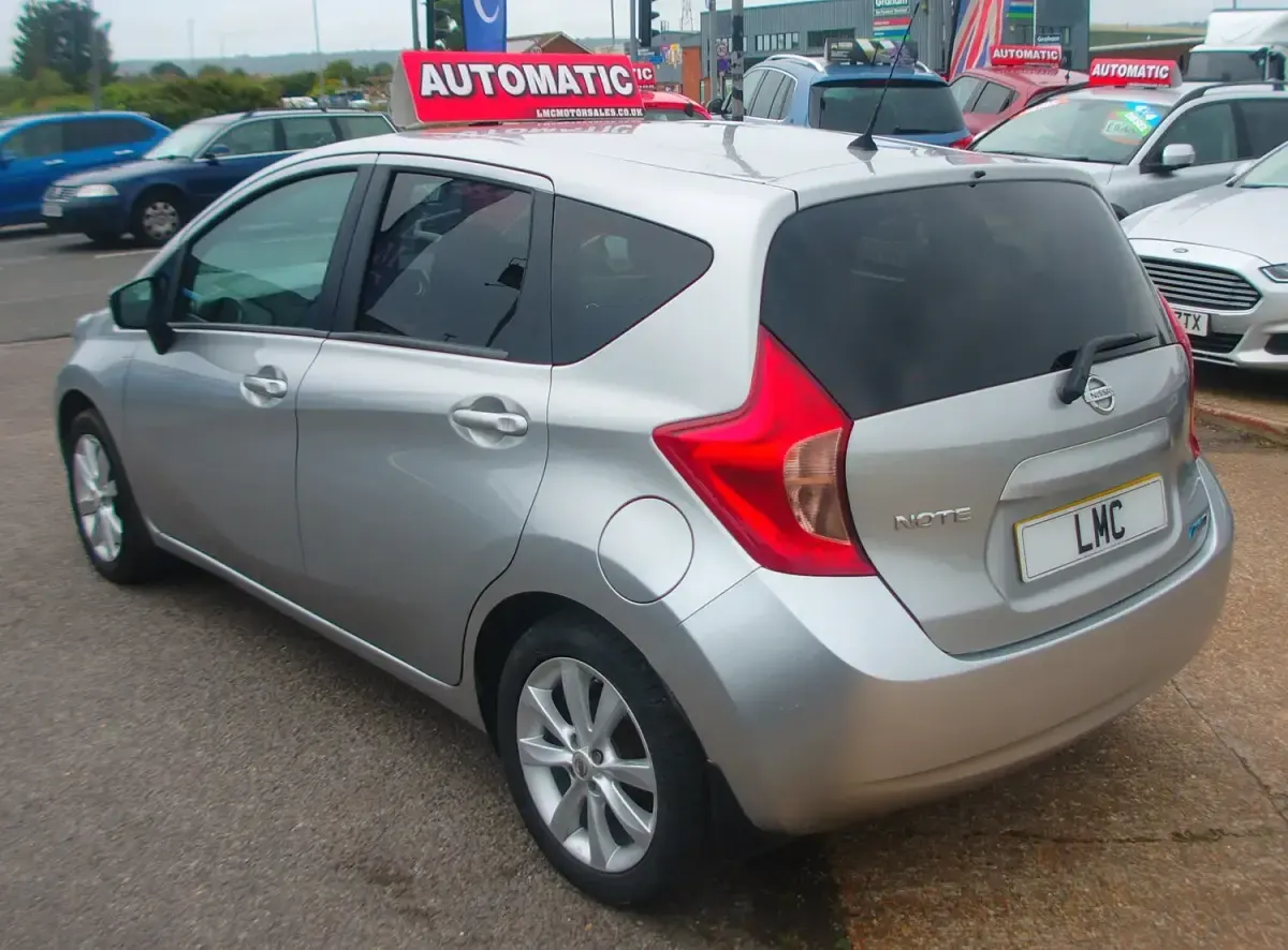 Used Nissan Note Acenta Premium 98 HP (72 kW) 2014 Silver Hatchback