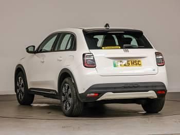 Used Fiat 600 Red 114 kW (156 HP) 2025 White Hatchback