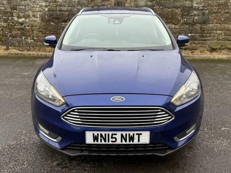 Used Ford Focus Titanium 120 HP (88 kW) 2015 Blue Estate