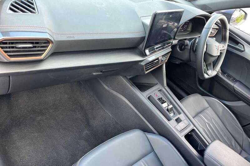 Image 2/4
