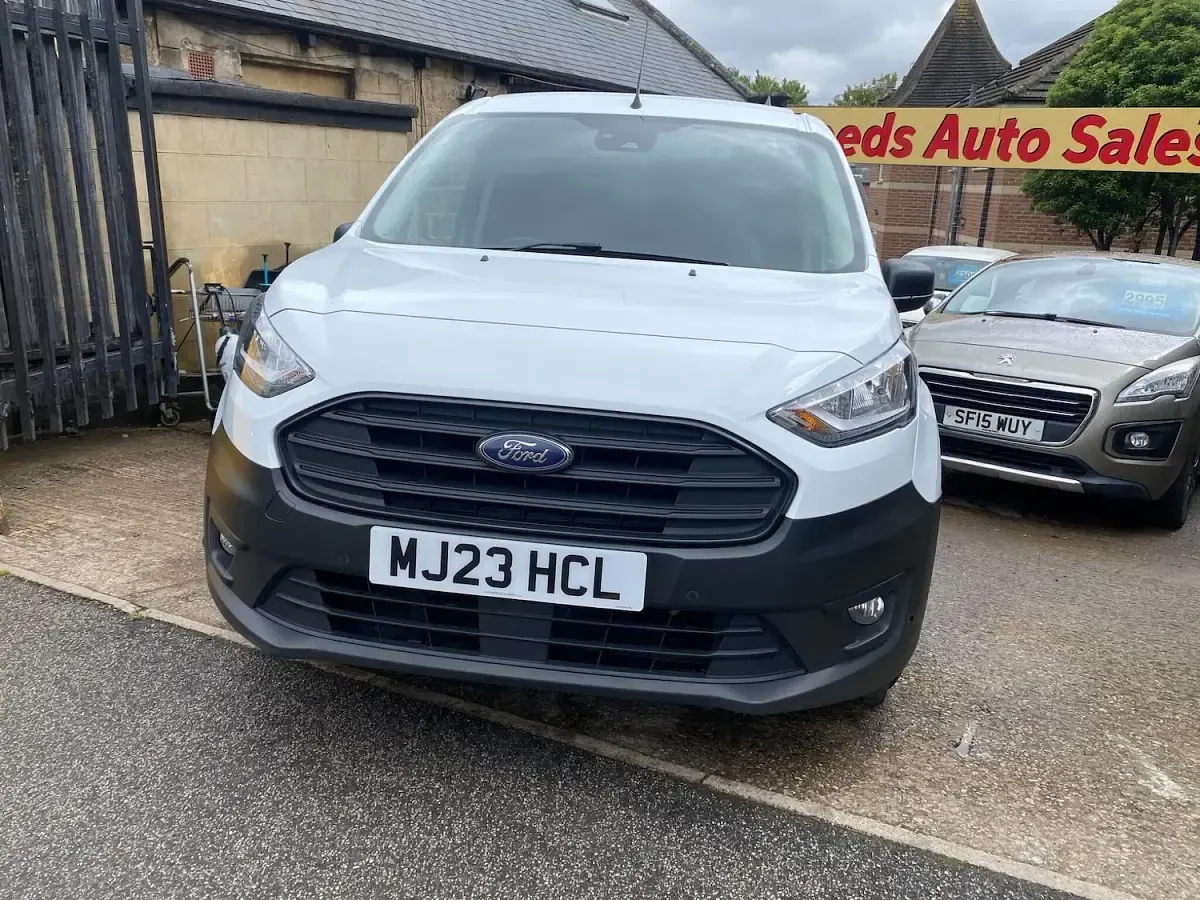 Used Ford Transit Connect S 75 HP (55 kW) 2023 White MPV
