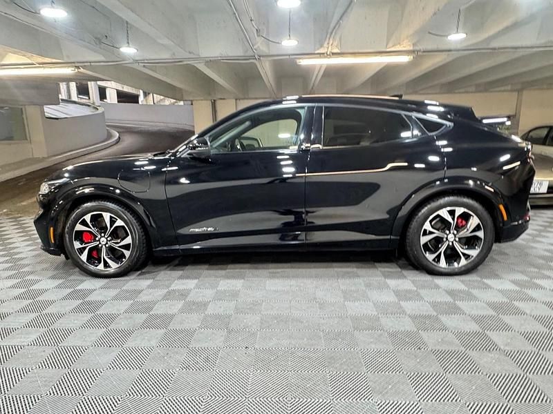 Used Ford Mustang Extended Range 351 HP (258 kW) 2021 Black Hatchback
