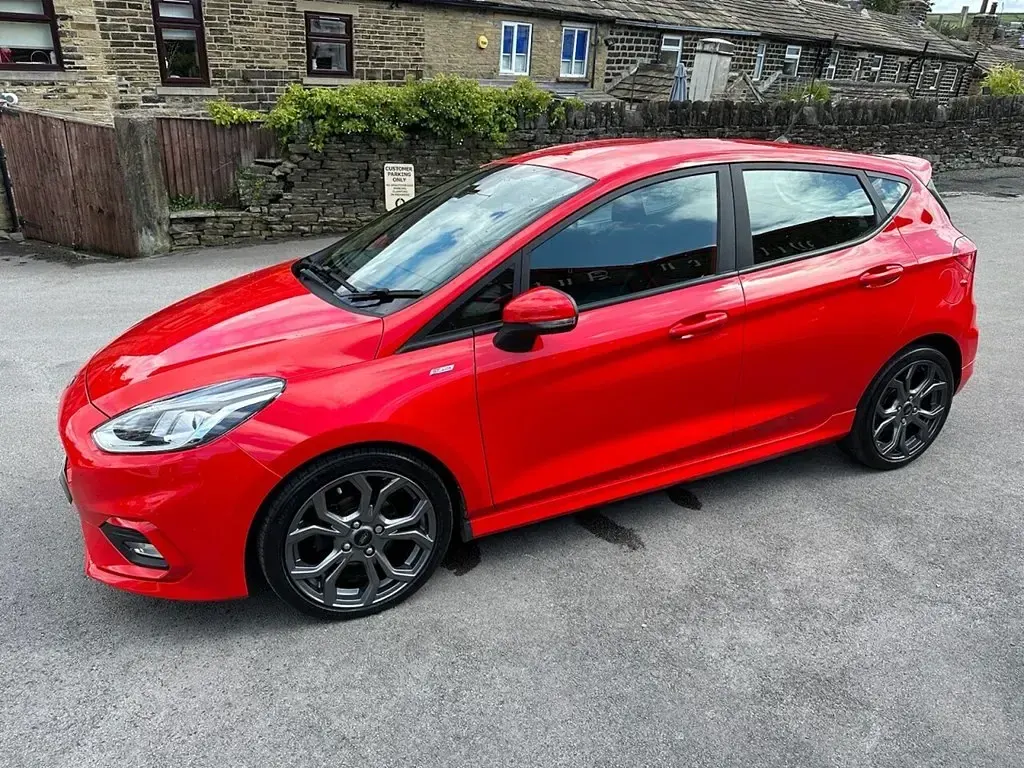 Used Ford Fiesta ST-Line 120 HP (88 kW) 2018 Red Hatchback