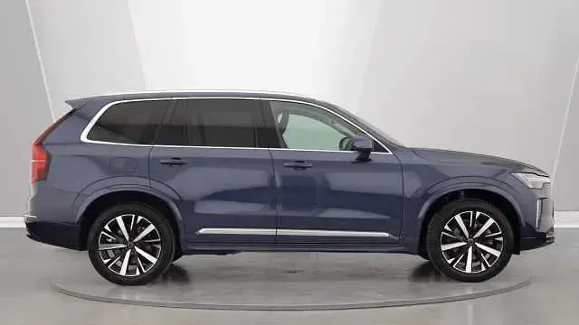 Used Volvo XC90 Core 250 HP (183 kW) 2025 SUV