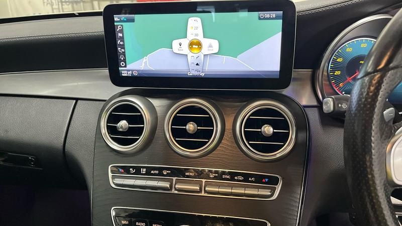 Used Mercedes C300 AMG Line Premium 245 HP (180 kW) 2019 White Coupe