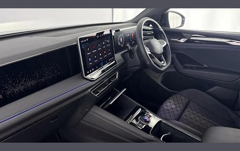 Used VW Tiguan R-line 147 HP (108 kW) 2025 Grey SUV