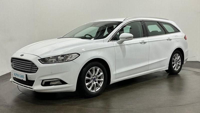 Used Ford Mondeo Titanium 120 HP (88 kW) 2017 White Estate