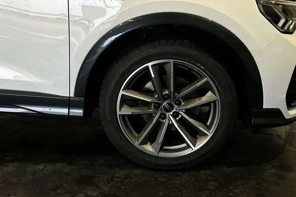 Used Audi Q3 Black Edition 150 HP (110 kW) 2023 White SUV