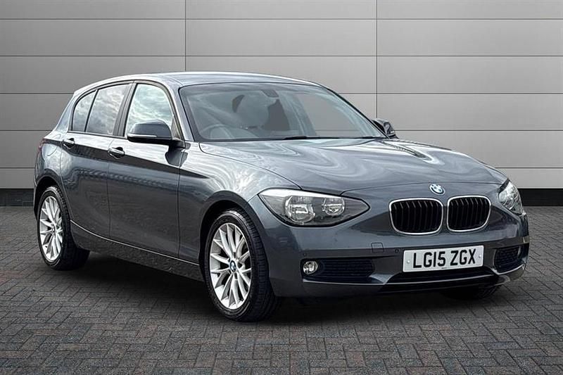 Mineral grey Used 2015 BMW 118 Hatchback | £5,990 (Good price) - Image 1/2