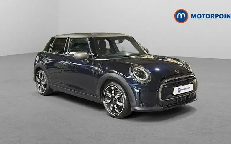 Used Mini Cooper Exclusive 136 HP (100 kW) 2022 Hatchback