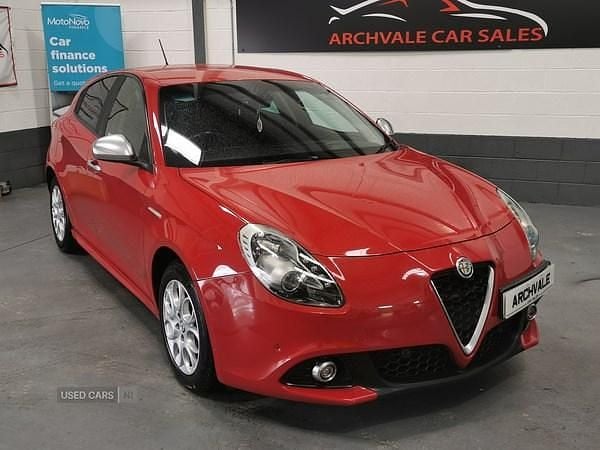 Red Used 2017 Alfa Romeo Giulietta Hatchback | £6,995 (A bit pricey) - Image 1/4