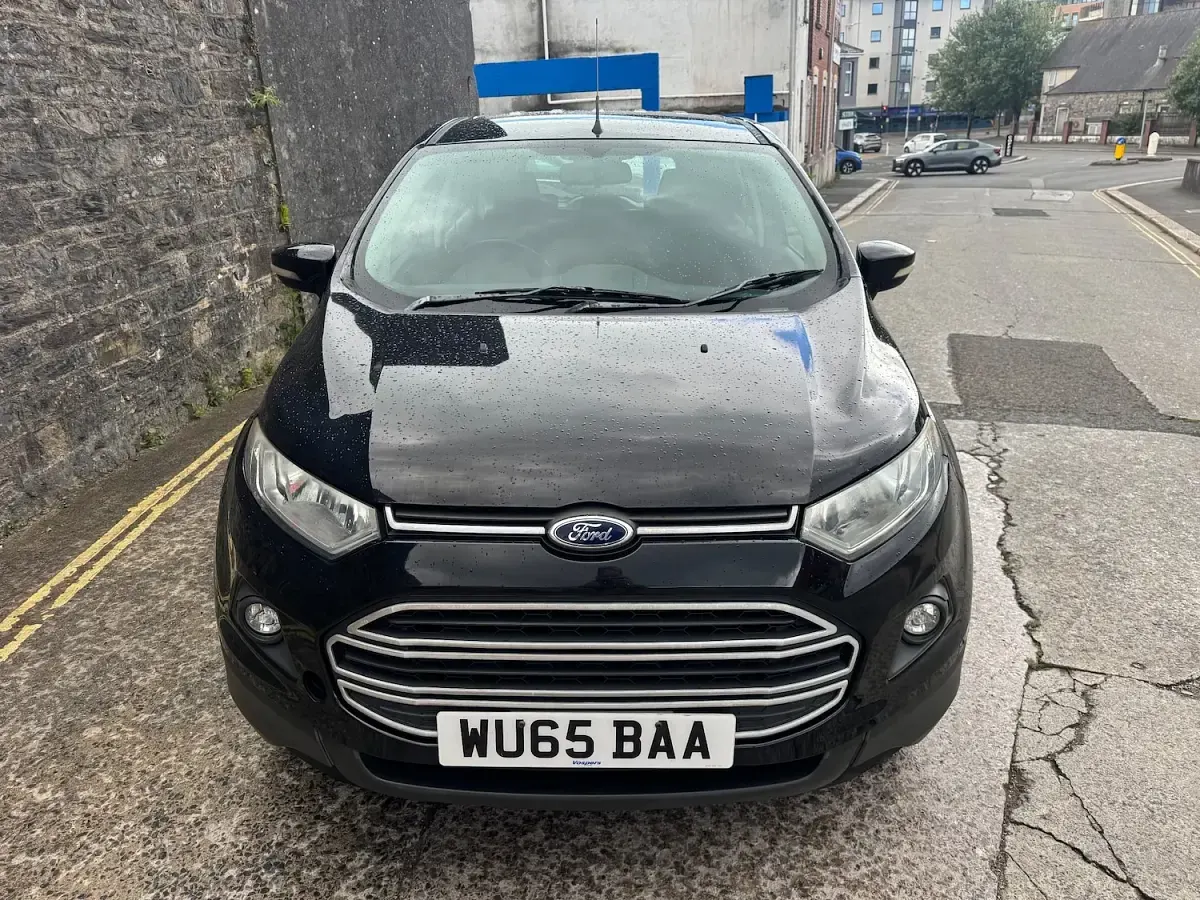 Used Ford Ecosport Zetec 125 HP (91 kW) 2015 Black SUV