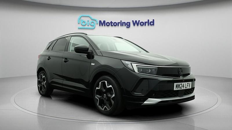 Black Used 2024 Vauxhall Grandland X Ultimate SUV | £17,600 (Super price) - Image 1/4
