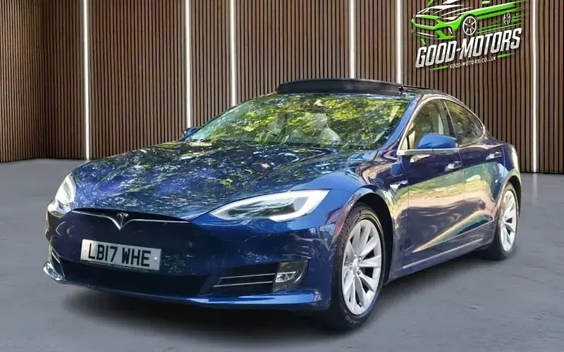 Used Tesla Model S Standard Range 386 kW (525 HP) 2019 Hatchback