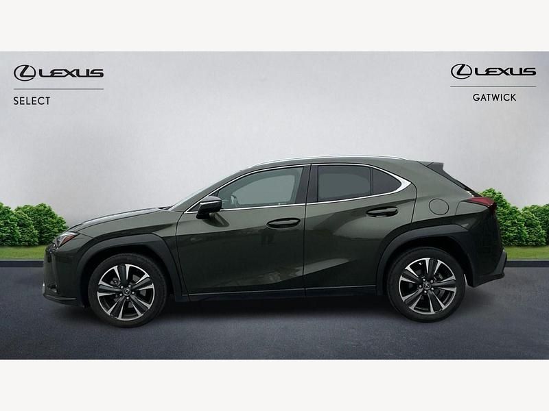 Used Lexus UX 300h 2025 Green SUV