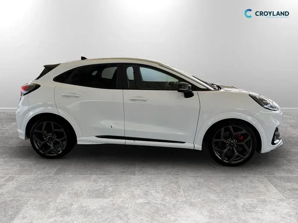 Begagnad Ford Puma ST 170 HK (125 kW) 2023 Vit SUV