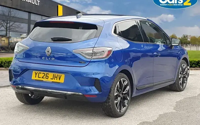 Neu Renault Clio V Techno 143 PS (105 kW) 2025 Blau Kleinwagen