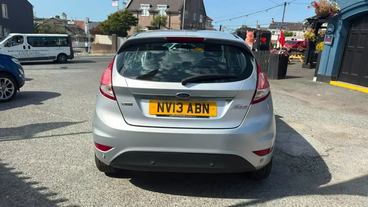 Used Ford Fiesta Zetec 2013 Silver Hatchback
