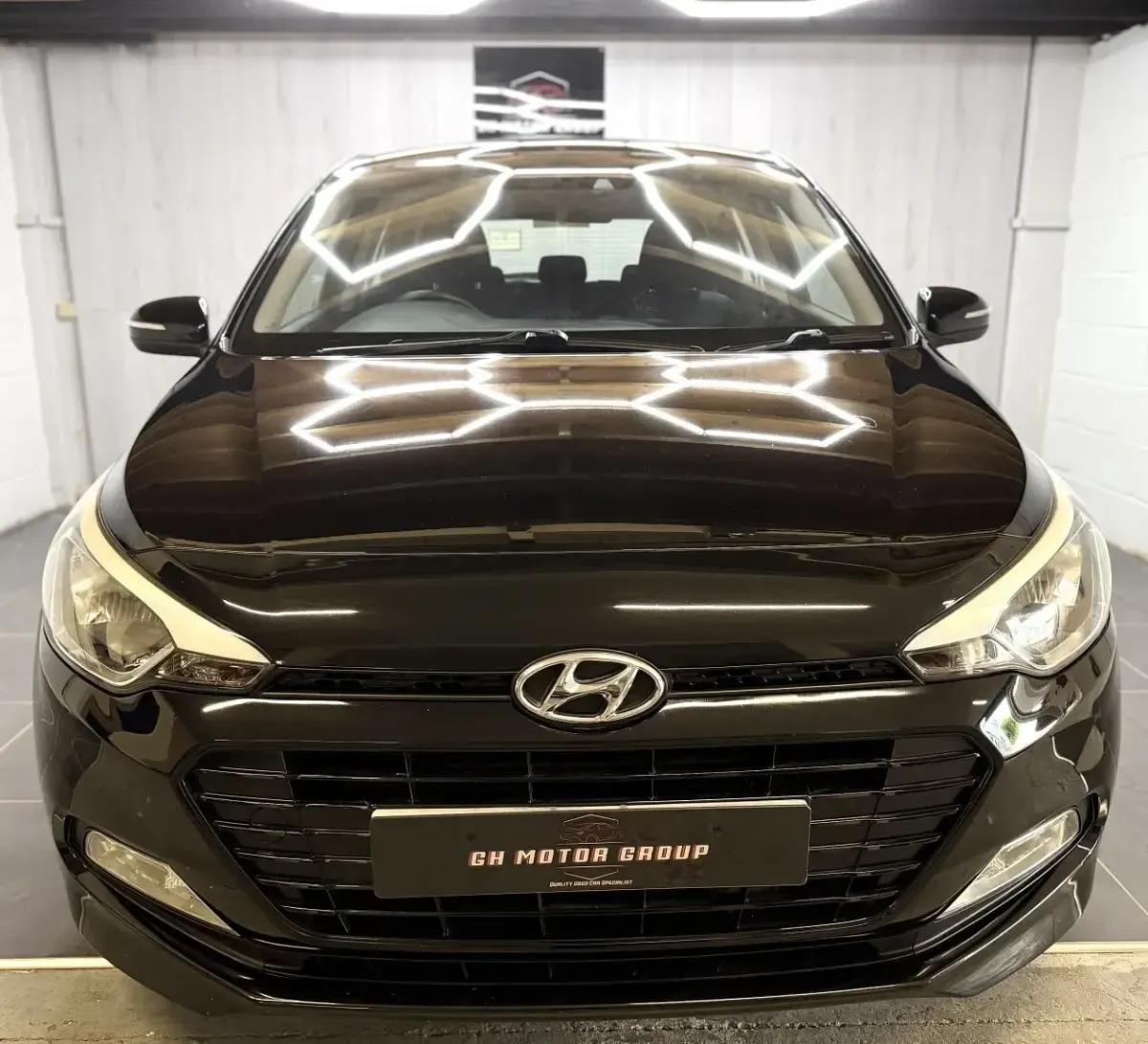 Used Hyundai i20 Edition 100 HP (73 kW) 2017 Black Hatchback