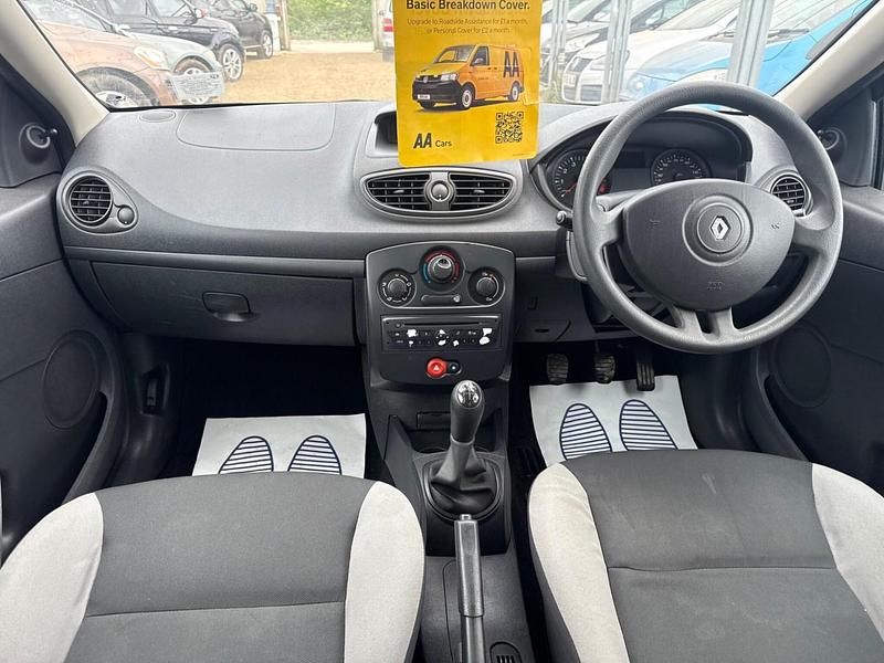 Second-hand Renault Clio II Extreme 2010 Albastru Hatchback
