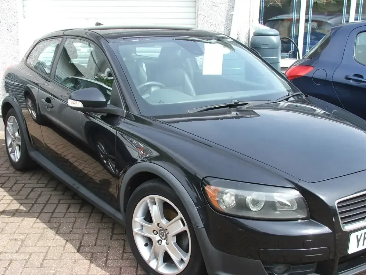 Usado Volvo C30 SE 2009 Preto Citadino